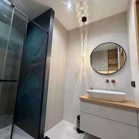 Luxury Terrace Center *