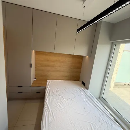 Luxury Terrace Center *